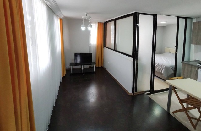 ALSANCAK 2 MIN WALKING DISTANCE TO THE SEA EXCELLENT LOCATION
