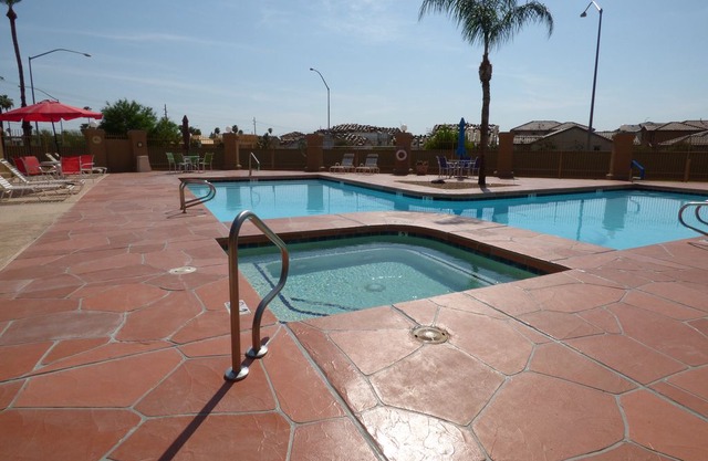 Alta Mesa condo with large heated pool