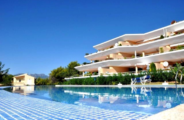 Altea Nova apartment, 2 pools, golf, beach, mountaineering and much more.