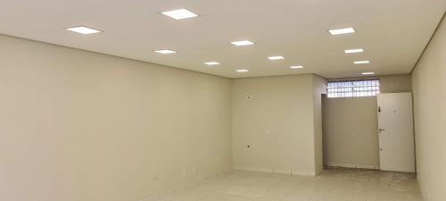Alvares Machado 678
