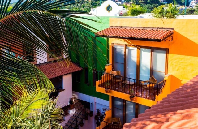 Amazing 2BR Master Suite in the Best Location