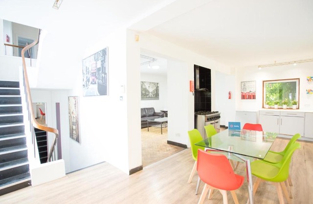 Amazing 3 Beds Apartment in Little Venice