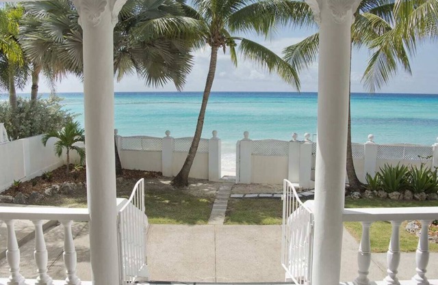 Amazing Beach Front Villa on the South Coast