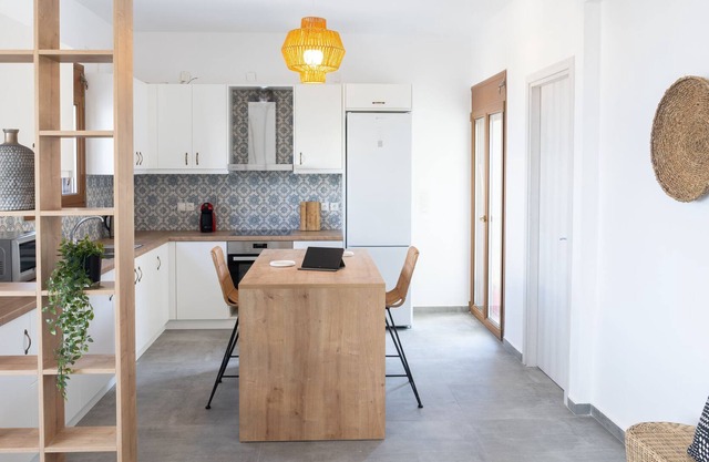 Amazing Brand New Apartment Near the Sea!