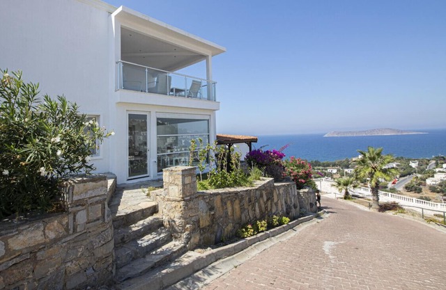 Amazing Duplex House with Sea View in Bodrum