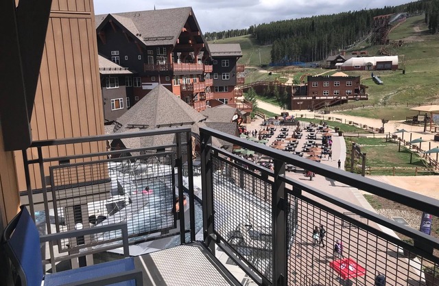 Amazing Grand Colorado on Peak 8 Suite. Balcony and Spectacular Mountain Views!