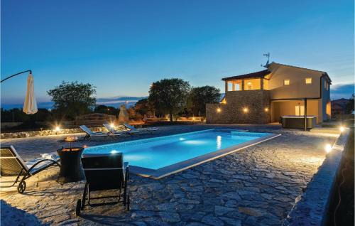 Amazing Home In Danilo