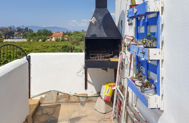 Amazing home in Deltebre with WiFi