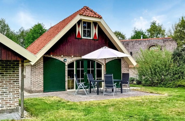 Amazing Home In Ijhorst With Wifi
