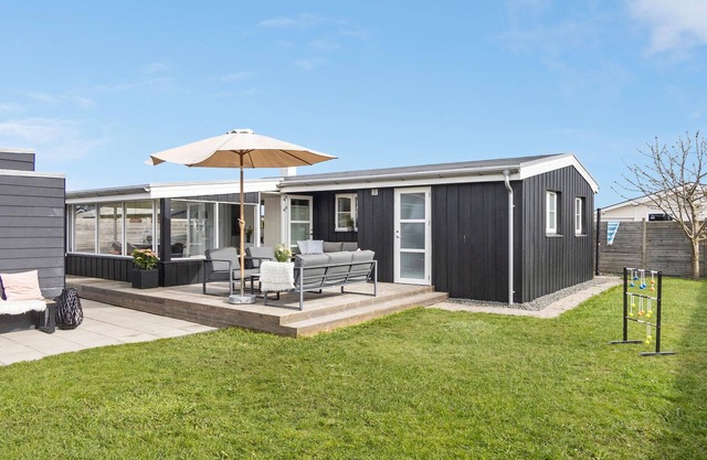 Amazing home in Otterup with kitchen