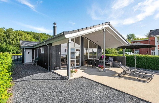 Amazing home in Rødekro with WiFi