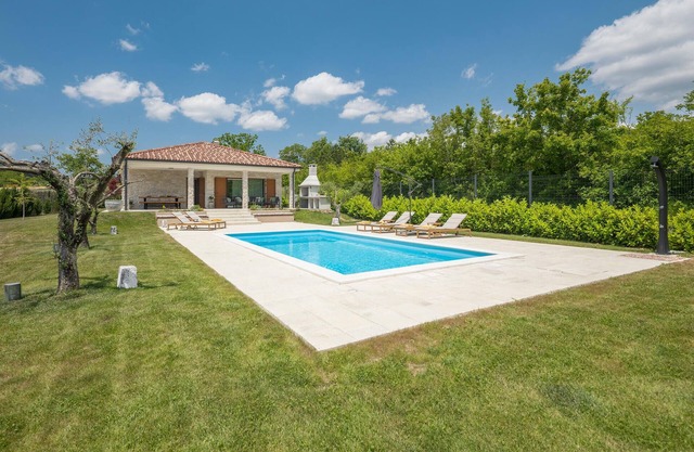 Amazing home in Strped with WiFi