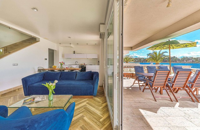 Amazing home in Trogir with sauna