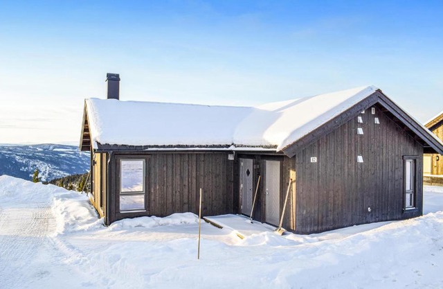 Amazing home in yer with 3 Bedrooms and WiFi