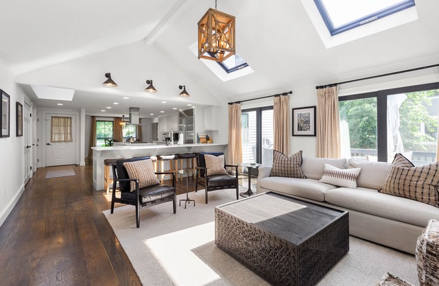 Amazing Location, Downtown Charmer 5 Bedrooms, First Floor Master Suite