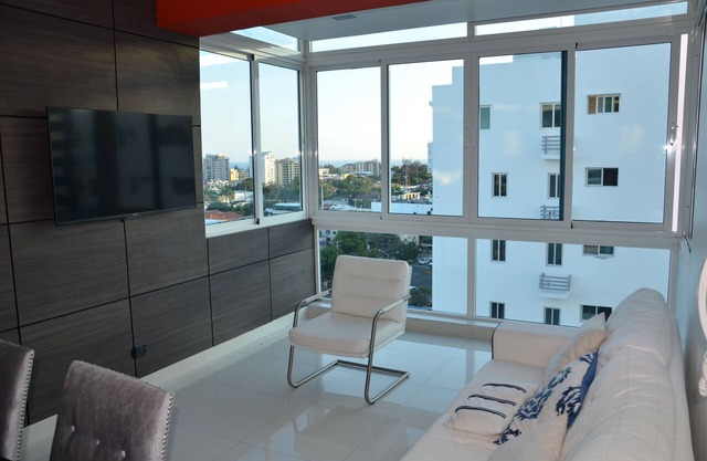 Amazing Minimalist Apartment With Sea View