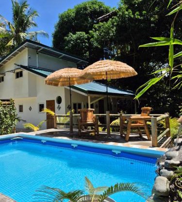 Amazing Ocean View Treehouse & Pool