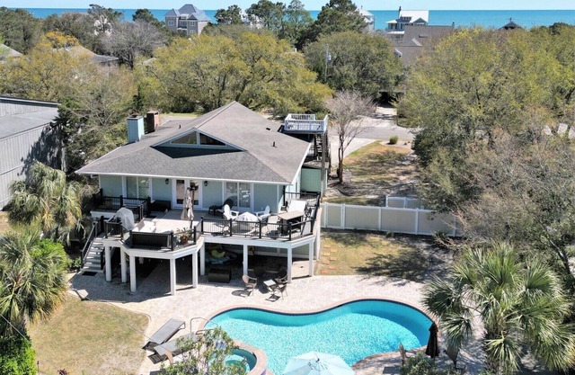 Amazing Spaces -Can't Wait - Private Pool/Hot Tub, Pet Friendly