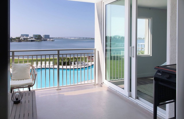 Amazing views year round at newly updated Back Bay!
