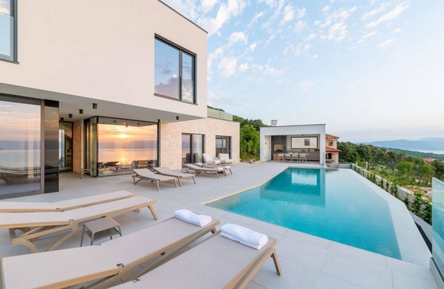 Amazing Villa in Labin with Sauna, Private Pool