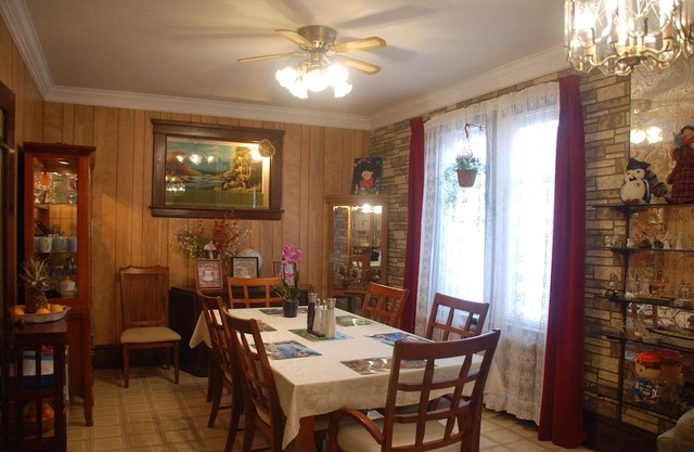 Ambassador B&B Guest Home