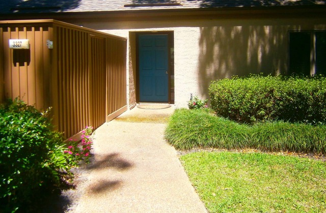 Amelia Island Villa - Quiet But Convenient