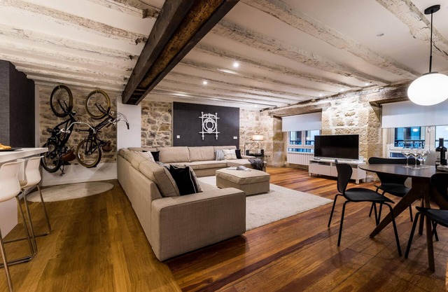 AMELIA SUITE: superior a 3 pax, 30 secs to the beach