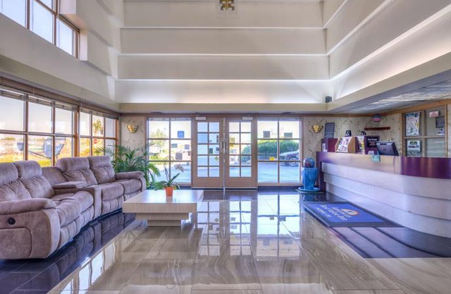 Americas Best Value Inn Phoenix Ashland