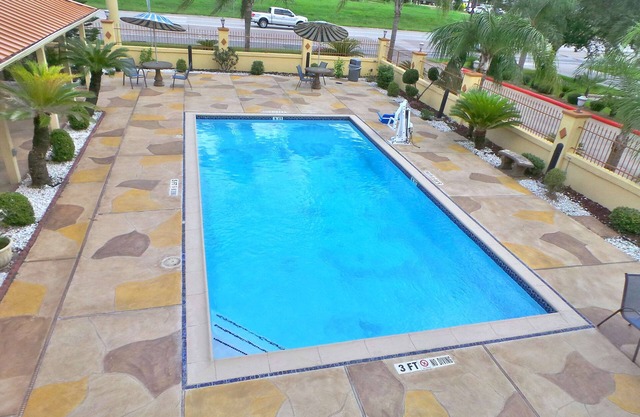 Americas Best Value Inn & Suites Alvin Houston