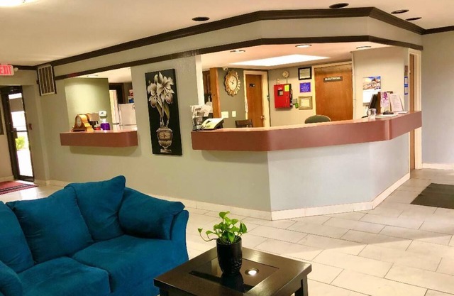 Americas Best Value Inn & Suites Yukon Oklahoma City