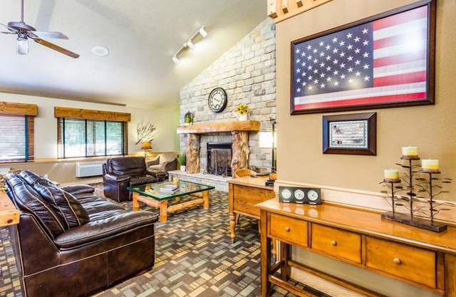 AmericInn by Wyndham Hampton