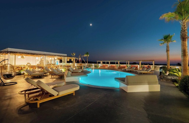 Amethyst Luxury Suites - Oia Junior Suite
