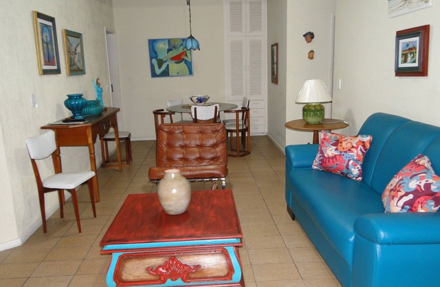 Ample 3 bedroom apt with well furnished balconies on Praia do Forte