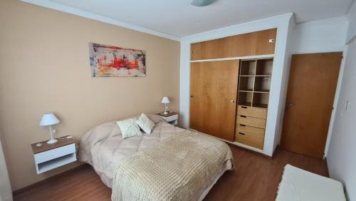 Amplio Dpto centrico, 2 habitaciones para 4 personas