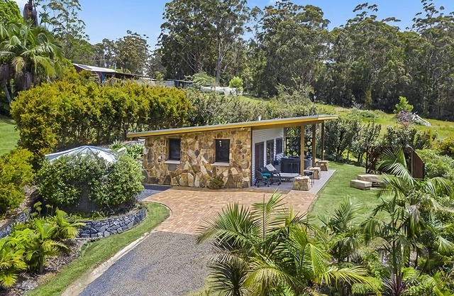 An adult-only, pet-friendly retreat offering privacy, comfort and life's simple pleasures.