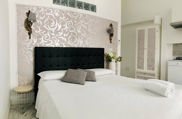 An apartment with 3 private rooms