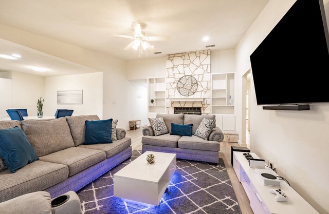 An Austin Gem: Long Stay Discounts + NO Fees!