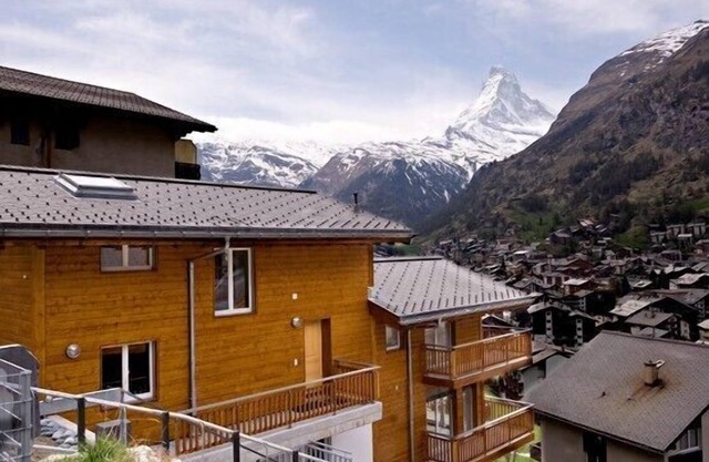 An elevated, duplex, 4 bedroom apartment with Matterhorn Views