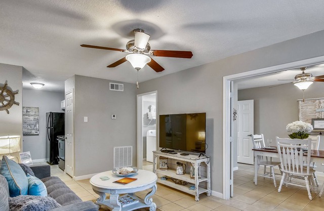 Anchor by Pleasure Pier #9: Updated Condo Community, Heart of the City