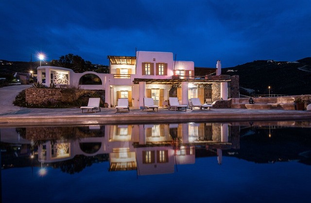 Anerousses Mykonian traditional houses
