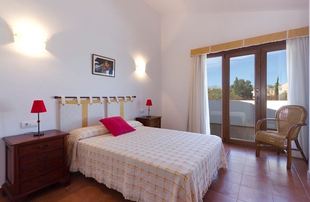 Angel 8 bedroom villa, Cala'n Bosch