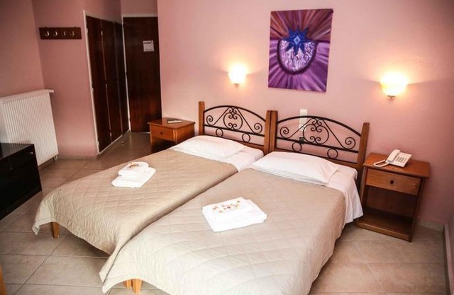 Anixis Hotel