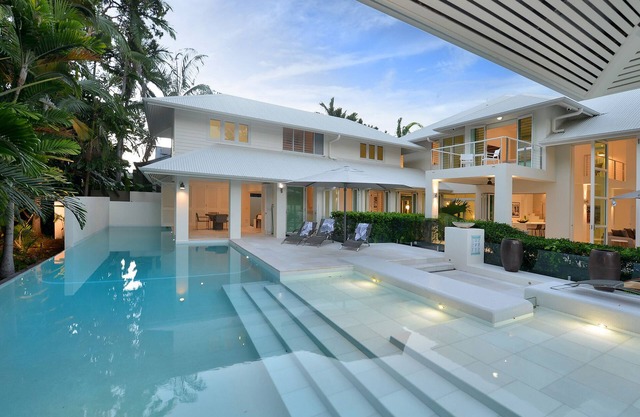 Anjea - 5 Bedroom Luxury Holiday House