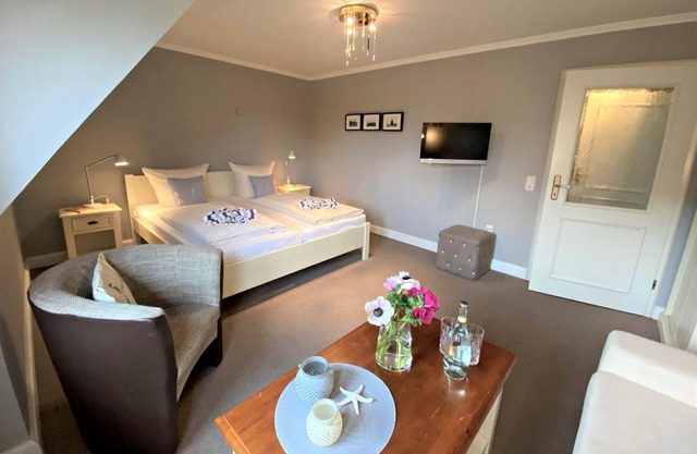 Annika 1 - Relaxed island life: Cozy vacation apartment in Tinnum on Sylt