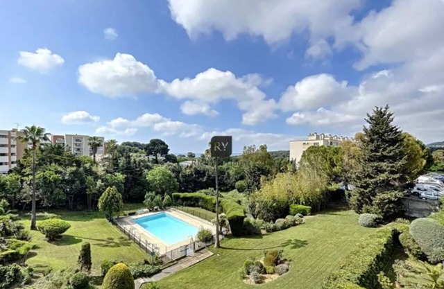 Antibes-côte D'azur-appart Ensoleillé, Climatisé, Piscine,parking, Proche Plages