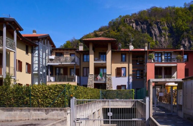 Apartment Verdi in Maccagno con Pino e Veddasca - 4 persons, 2 bedrooms