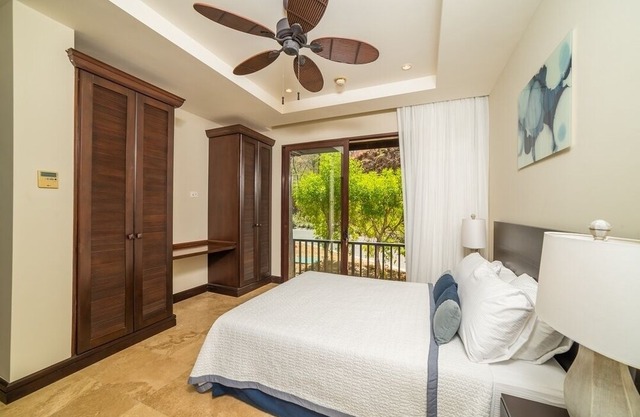 AP7C Stunning Ocean View Condo with Large Balcony in Ocotal Beach!