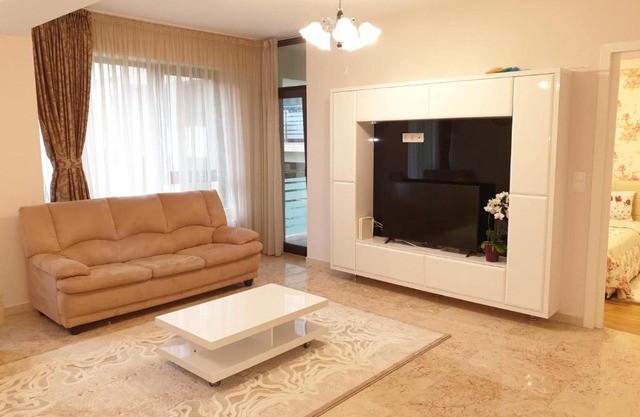 Apartament de lux , 3 camere , complet mobilat și utilat , in cadrul unui complex rezidențial din Copou!