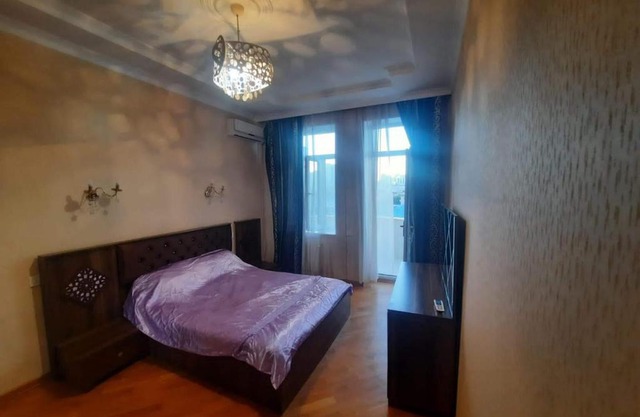 apartament naxcivani street