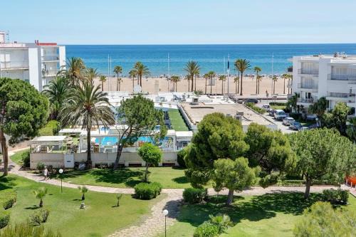 Apartamento 1ª linea by Hugo Beach Hotel - Mayores de 25